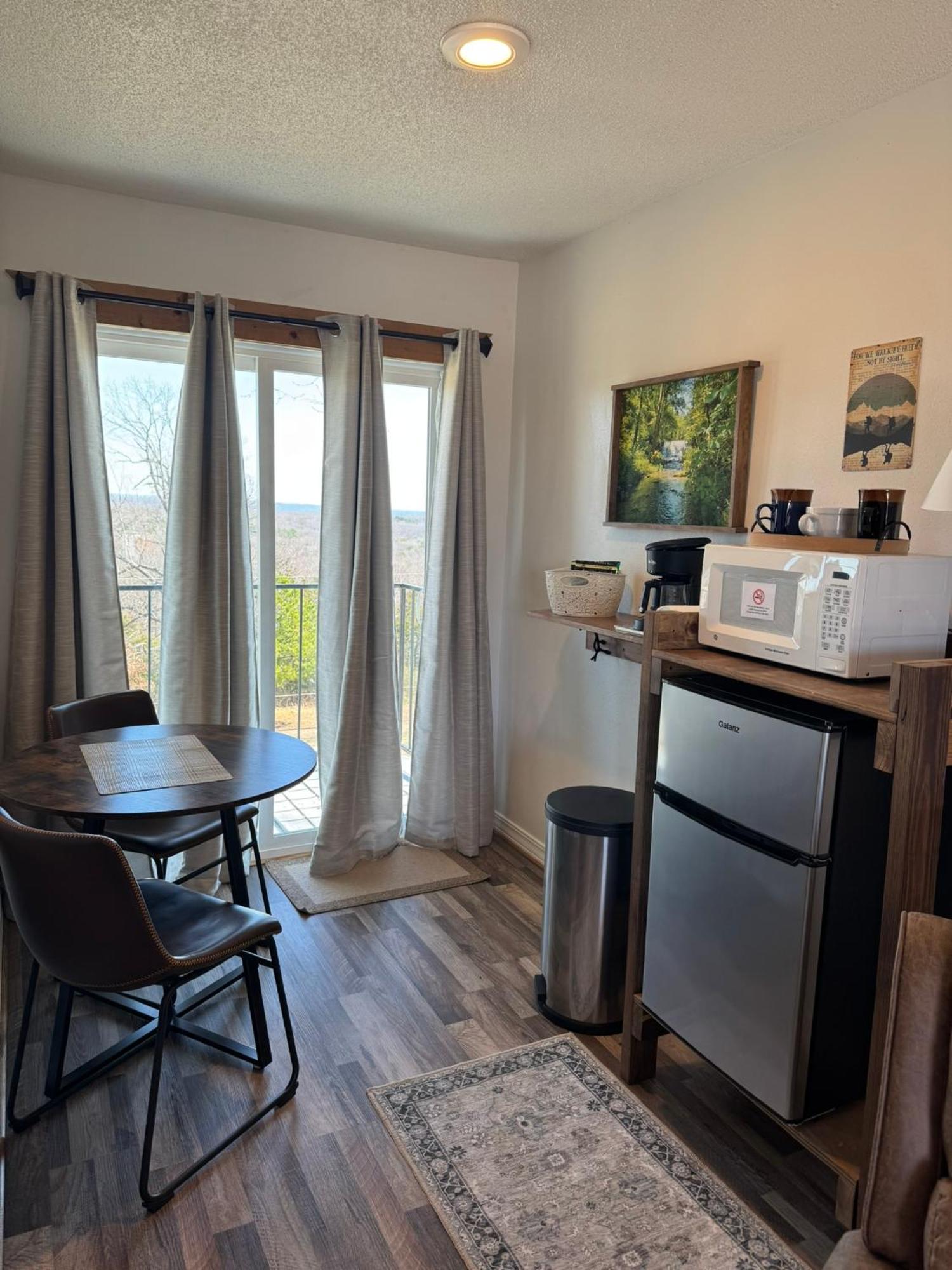 Mountain View Guest Motel Extérieur photo